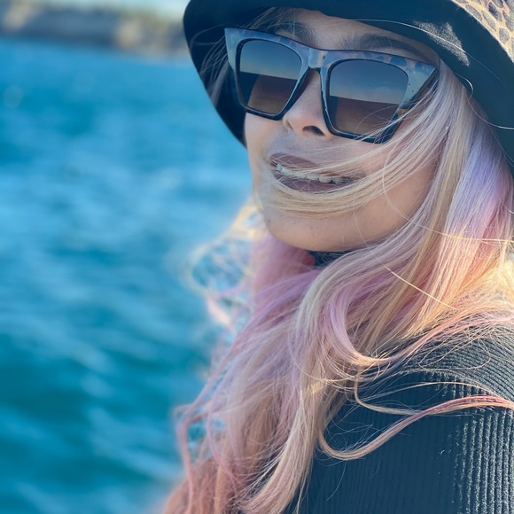 Meet your Posher, Patcha - Picture 1 of 1